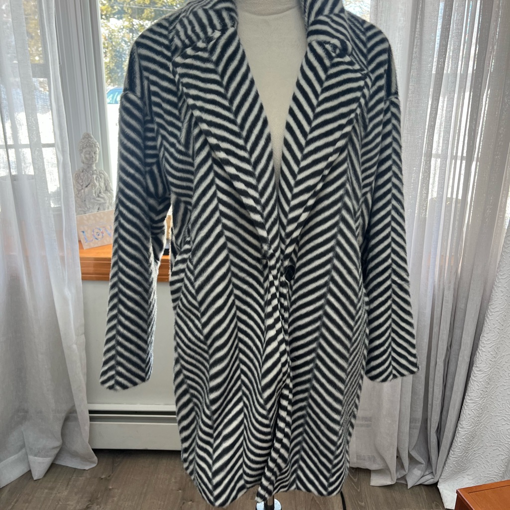 Mossman Brand New Striped Black And White Women's Coat, Soft, Super Cozy!
